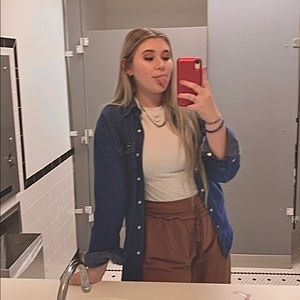 Meet your Posher, Carly